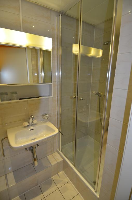 Beausite Hotel Crissier Room photo