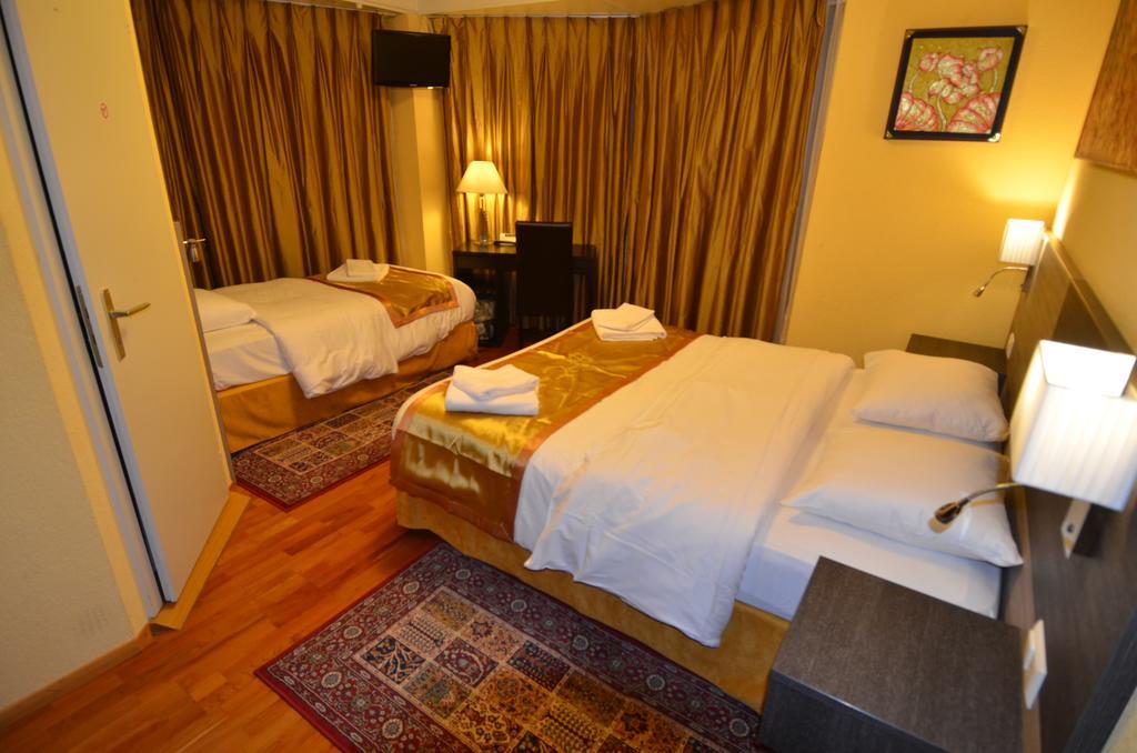 Beausite Hotel Crissier Room photo