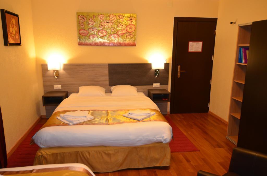 Beausite Hotel Crissier Room photo