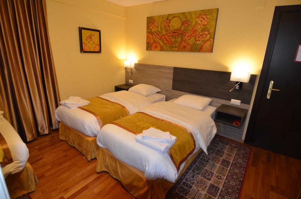 Beausite Hotel Crissier Room photo