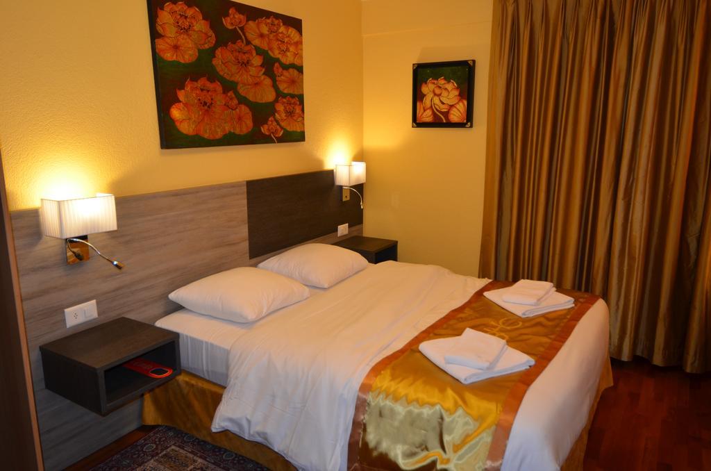 Beausite Hotel Crissier Room photo
