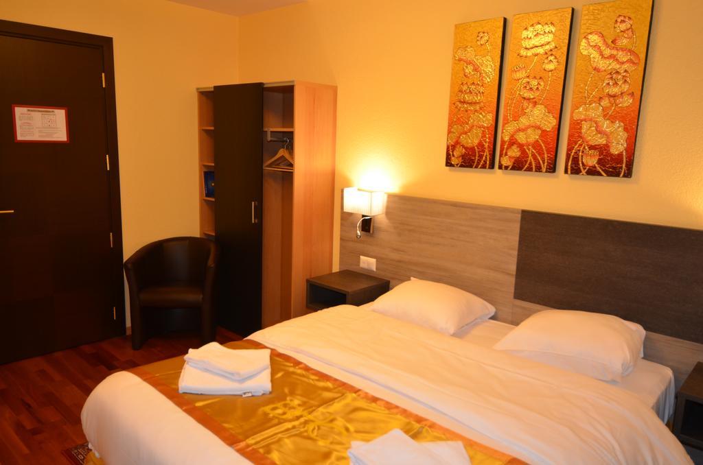Beausite Hotel Crissier Room photo
