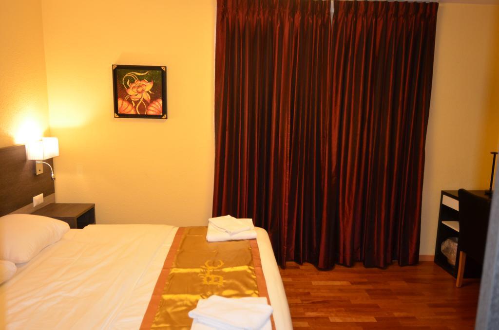 Beausite Hotel Crissier Room photo